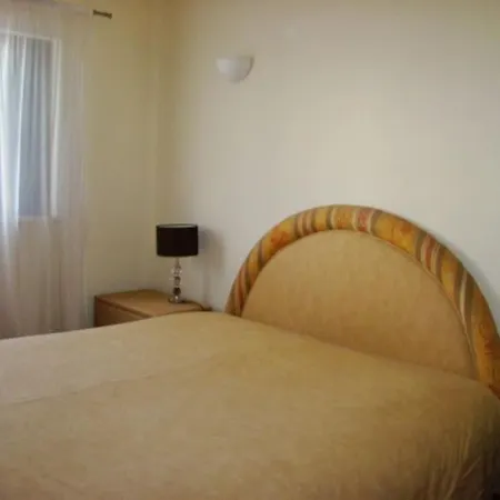 公寓 One Bedroom - *